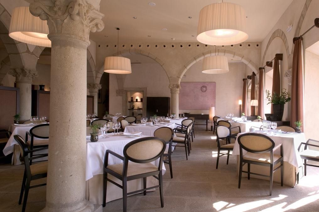 טרוחיו Eurostars Palacio De Santa Marta מסעדה תמונה